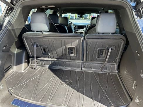 Used 2023 Buick Enclave Essence w/ Sport Touring Edition image 21