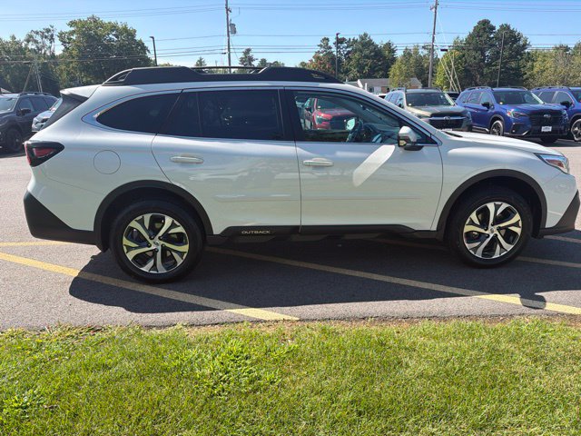 Used 2022 Subaru Outback Limited AWD/4WD image 4