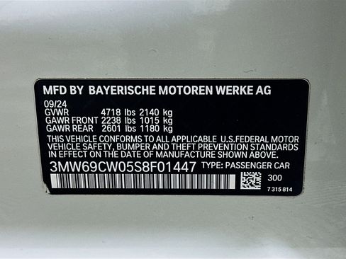 Used 2025 BMW 330i Sedan image 12