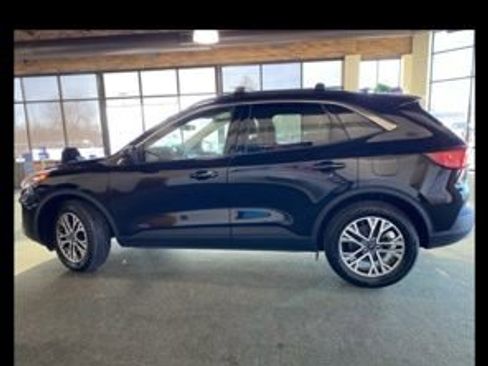 Used 2021 Ford Escape SEL w/ Technology Package image 4