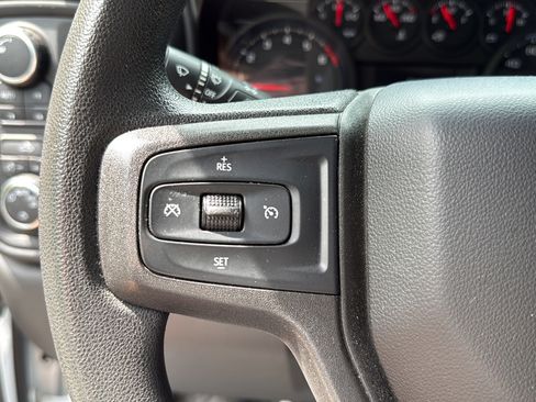 Used 2019 Chevrolet Silverado 1500 Custom Trail Boss w/ Custom Convenience Package AWD/4WD image 19