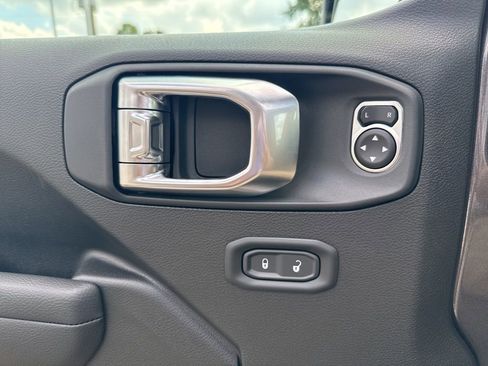 New 2025 Jeep Wrangler Unlimited Sport AWD/4WD image 21