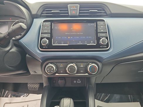 Used 2025 Nissan Versa SV w/ Trunk Package FWD image 17