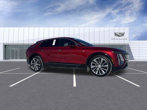 Certified 2024 Cadillac Lyriq Luxury w/ LPO, Floor Liner Package image 1