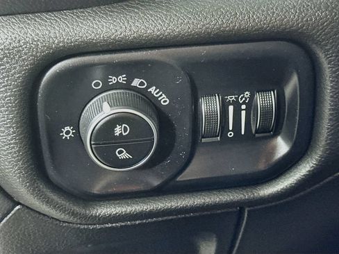 Used 2019 RAM 1500 Big Horn RWD image 20