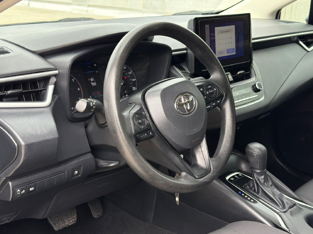 Used 2023 Toyota Corolla LE FWD image 19