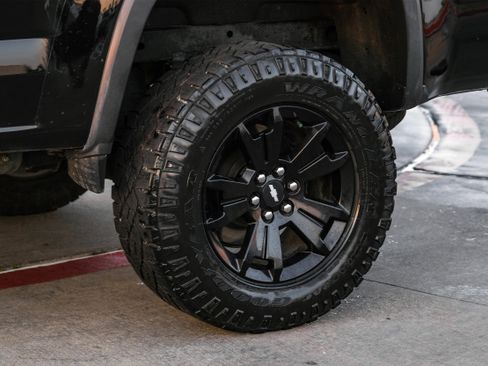 Used 2021 Chevrolet Colorado Z71 w/ Z71 Midnight Edition image 48