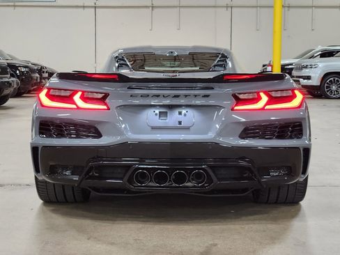 Used 2025 Chevrolet Corvette Z06 image 10