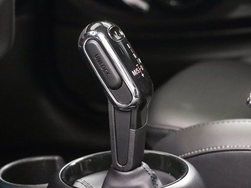 Certified 2024 MINI Cooper S FWD image 19