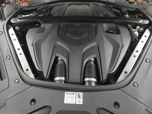 Used 2023 Porsche Panamera 4 Platinum Edition w/ Assistance Package AWD/4WD image 12