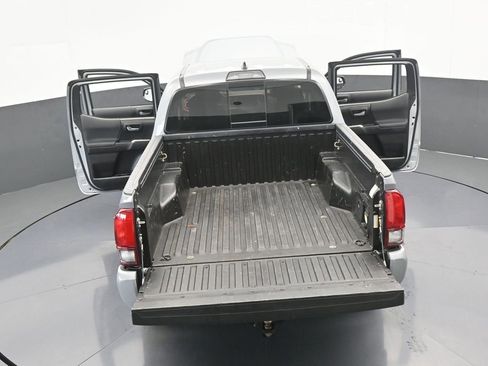 Used 2019 Toyota Tacoma TRD Off-Road image 65