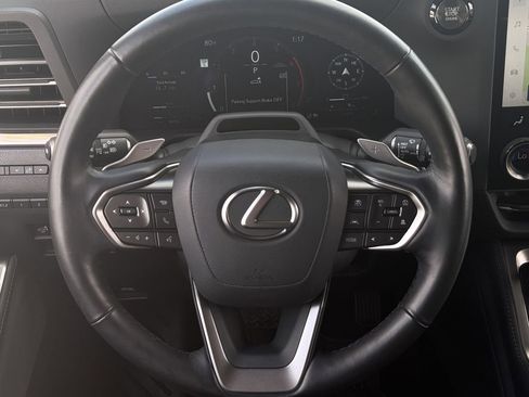 Used 2024 Lexus GX 550 w/ Accessory Package (2T) image 12