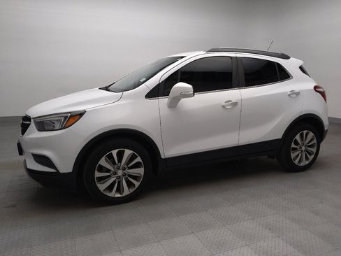 Used 2018 Buick Encore Preferred image 2