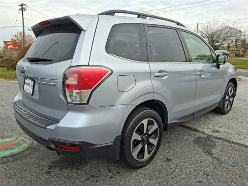 Used 2018 Subaru Forester 2.5i Limited image 6