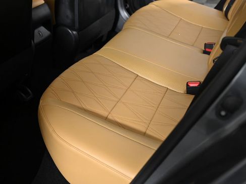 Used 2024 Nissan Sentra SV w/ SV Premium Package image 27