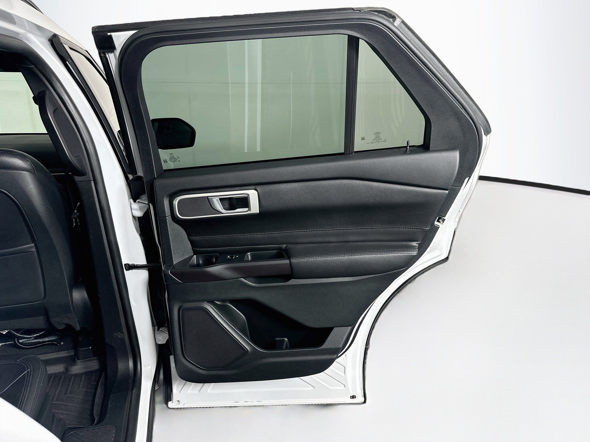 Used 2020 Ford Explorer XLT RWD image 29