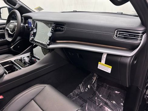 New 2026 Jeep Grand Wagoneer 4WD image 20