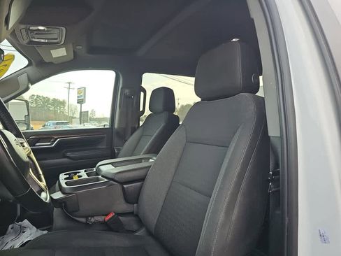 Used 2024 Chevrolet Silverado 2500 LT image 15
