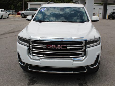 Used 2023 GMC Acadia SLE w/ Driver Convenience Package FWD image 2