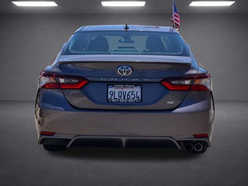 Used 2024 Toyota Camry SE FWD image 5