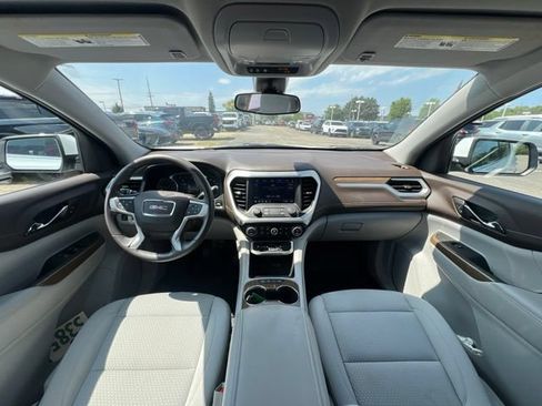 Used 2022 GMC Acadia SLE AWD/4WD image 19