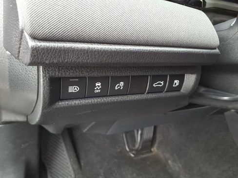 Used 2025 Toyota Camry LE image 16