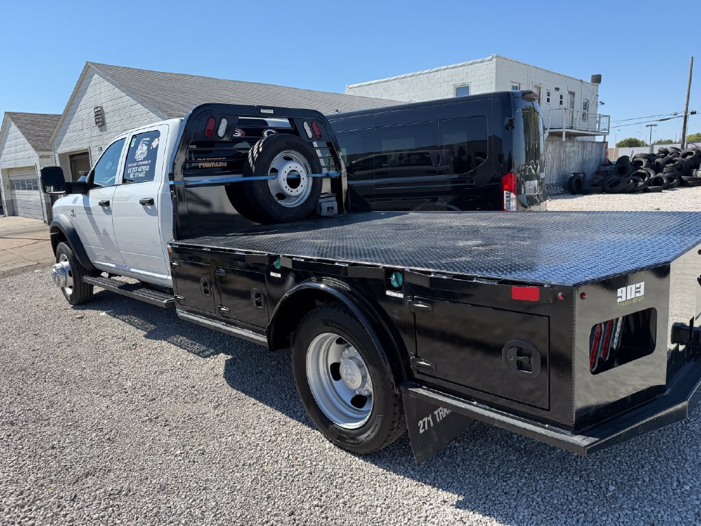 Used 2026 RAM 5500 Tradesman w/ Chrome Appearance Group AWD/4WD image 5