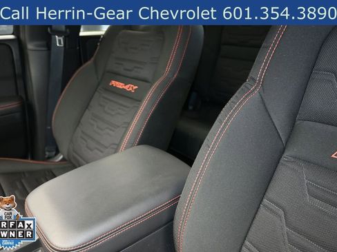 Used 2024 Nissan Frontier PRO-4X w/ Technology Package AWD/4WD image 14