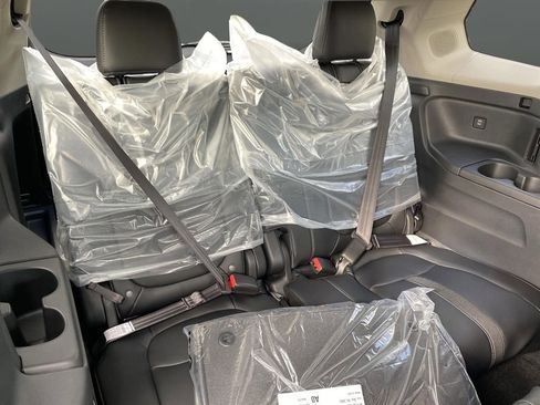 New 2025 Honda Pilot Touring image 34