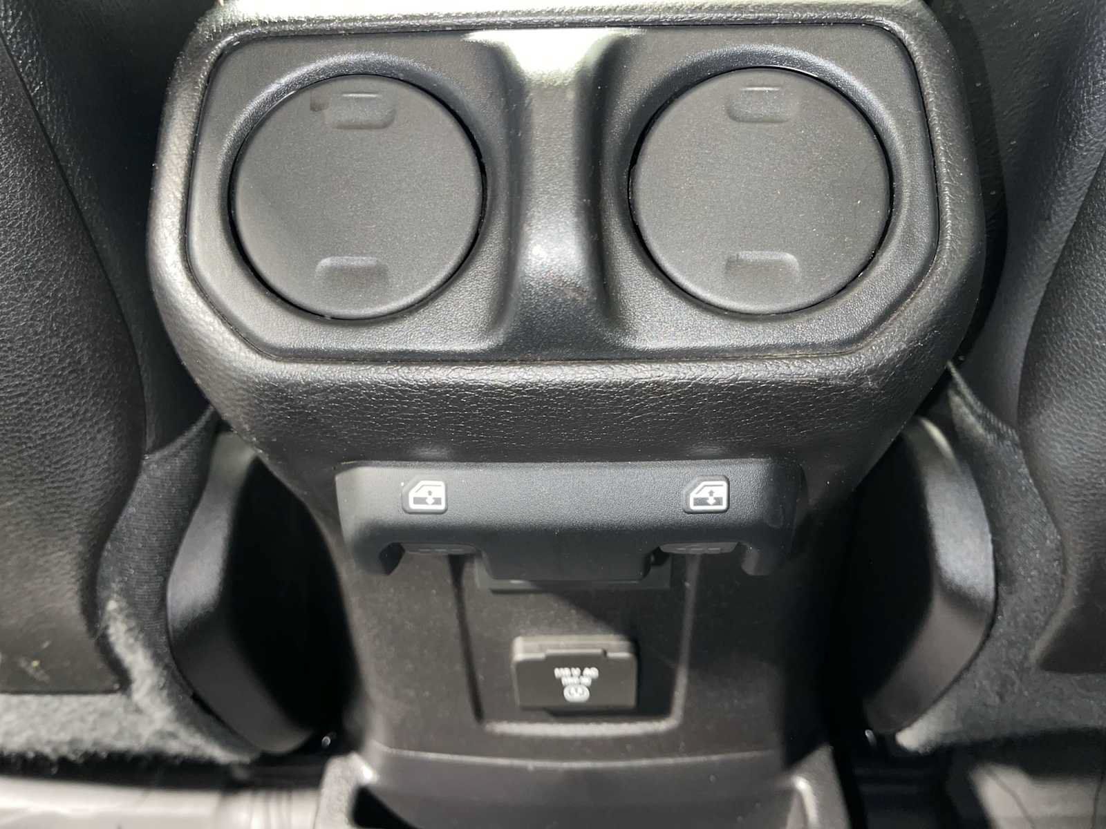 Used 2020 Jeep Wrangler Unlimited Rubicon w/ Dual Top Group AWD/4WD image 25