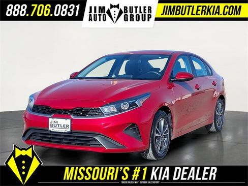 Used 2023 Kia Forte LXS image 1