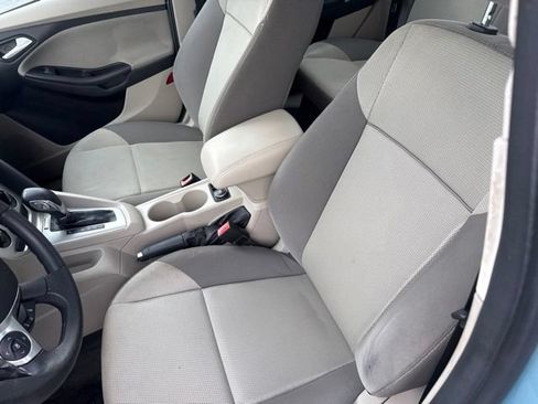 Used 2012 Ford Focus SE FWD image 22