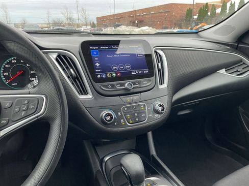 Used 2024 Chevrolet Malibu LT image 18