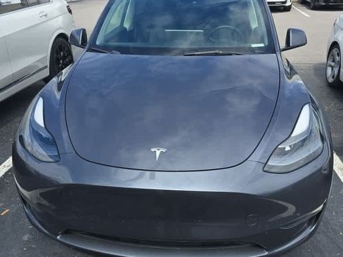 Used 2023 Tesla Model Y Performance AWD/4WD image 1