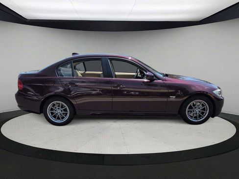 Used 2010 BMW 328i xDrive Sedan AWD/4WD image 9