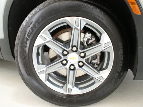 Used 2024 Chevrolet Blazer LT w/ Convenience Package AWD/4WD image 32