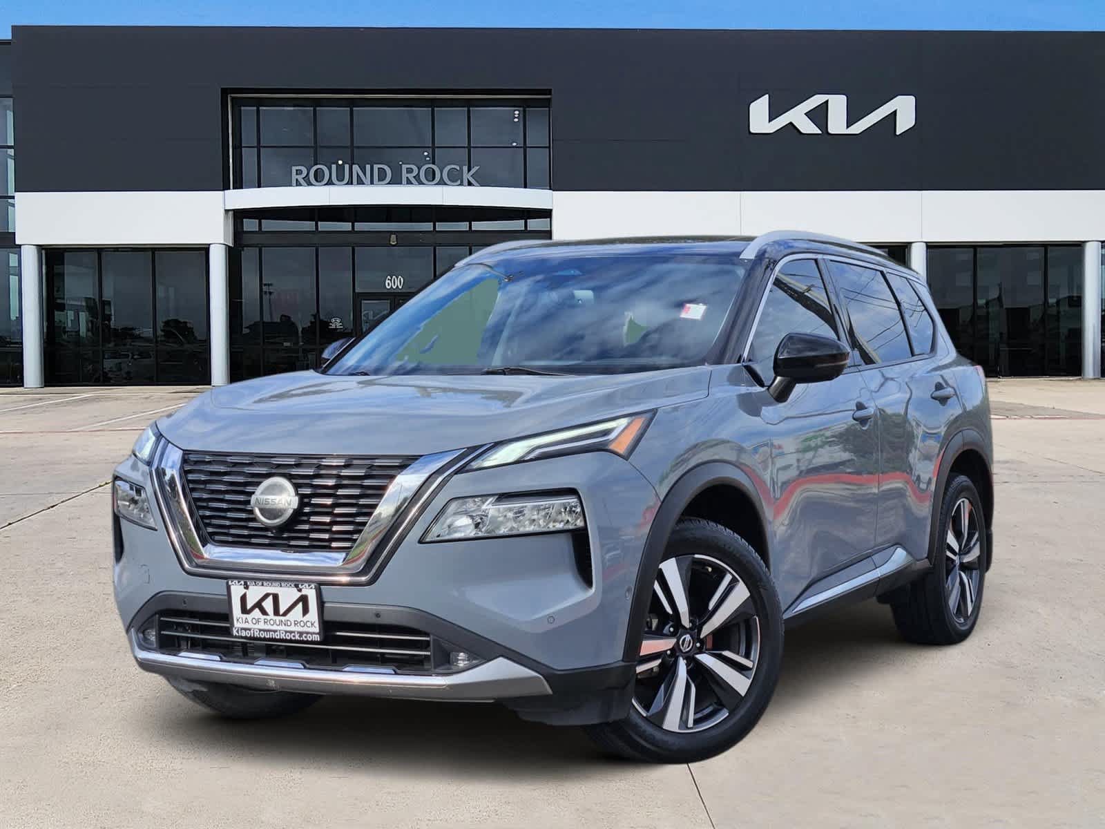 Used 2021 Nissan Rogue Platinum FWD image 1