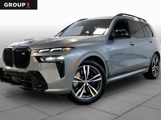 Used 2025 BMW X7 M60i AWD/4WD video 1