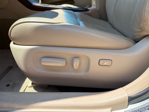 Used 2008 Toyota Avalon XLS FWD image 8