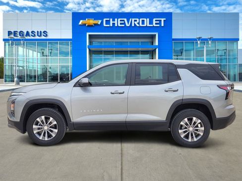 New 2026 Chevrolet Equinox LT w/ Safety and Technology Package FWD image 3