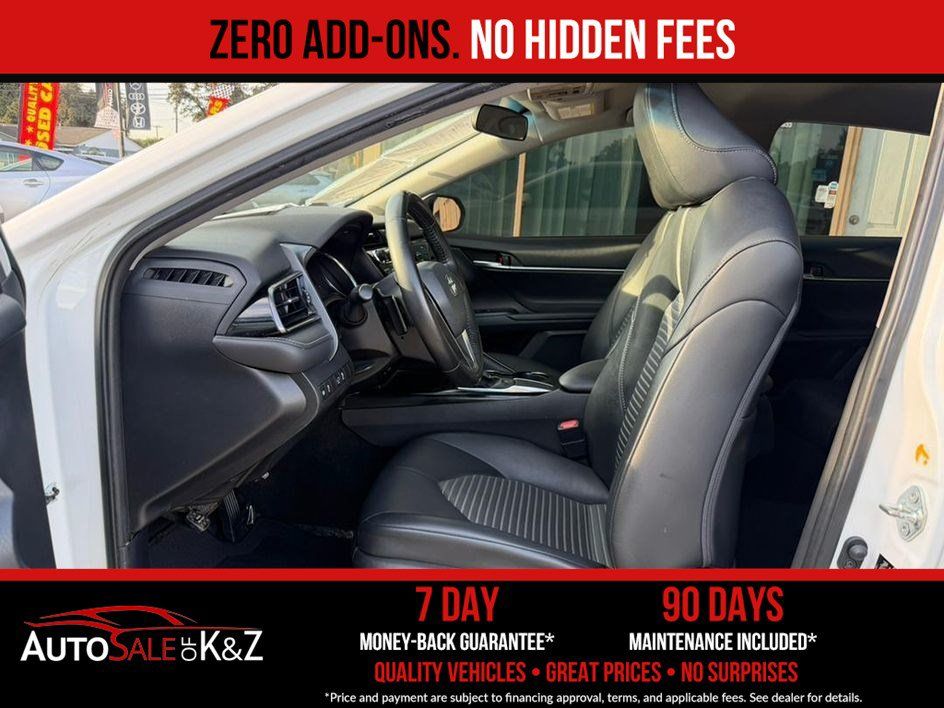 Used 2020 Toyota Camry SE FWD image 19