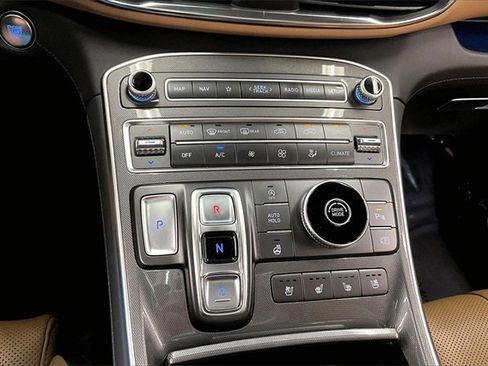 Used 2023 Hyundai Santa Fe Calligraphy image 28