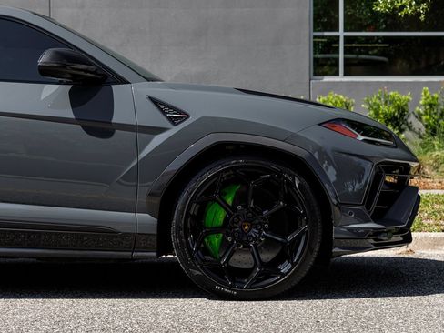 Used 2023 Lamborghini Urus Performante AWD/4WD image 17