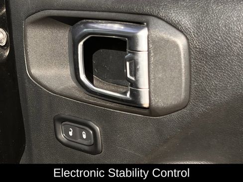 Used 2020 Jeep Gladiator Sport w/ Quick Order Package 24S image 32