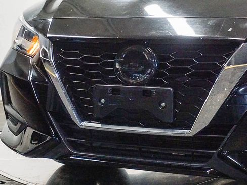 Used 2023 Nissan Sentra SV w/ SV Premium Package image 8