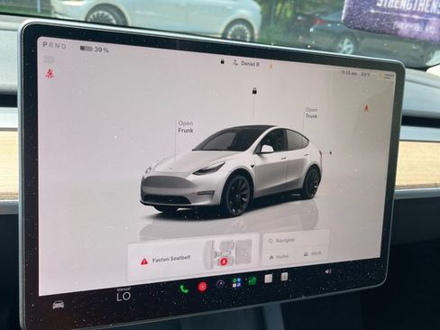 Used 2023 Tesla Model Y Long Range AWD/4WD image 9