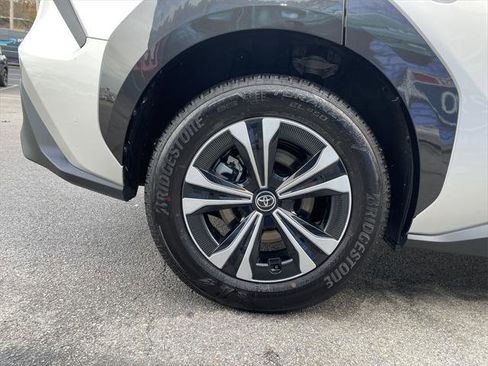 Certified 2025 Toyota bZ4X AWD image 11
