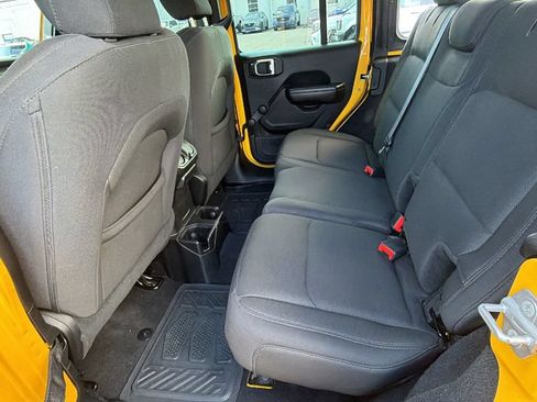 Used 2018 Jeep Wrangler Unlimited Sport AWD/4WD image 24