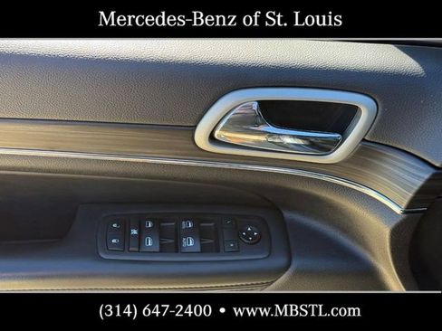 Used 2021 Jeep Grand Cherokee Limited w/ Sun & Sound Group AWD/4WD image 16
