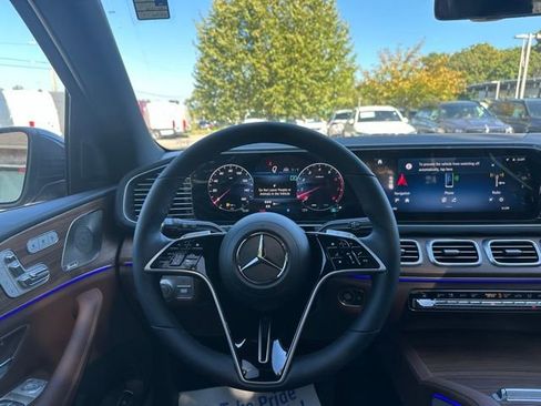 New 2026 Mercedes-Benz GLS 450 4MATIC image 33